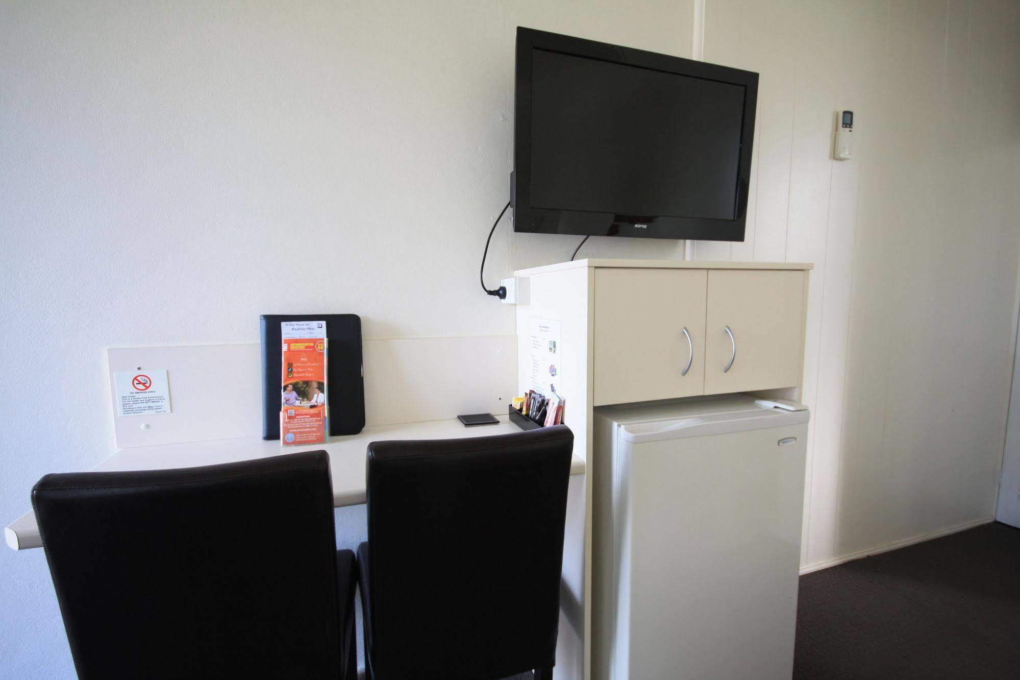 Hi Way Motor Inn Yass Esterno foto